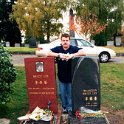 USA WA Seattle 2000NOV11 BruceLeeGravesite 002 : 2000, 2000 - 3 Bastards From The Bush Tour, Americas, Bruce Lee Gravesite, Date, Month, North America, November, Places, Seattle, Trips, USA, Washington, Year