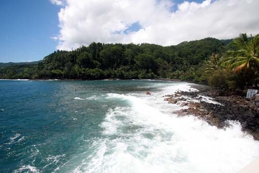 PYF Tahiti ArahohoBlowhole 2007FEB14 002